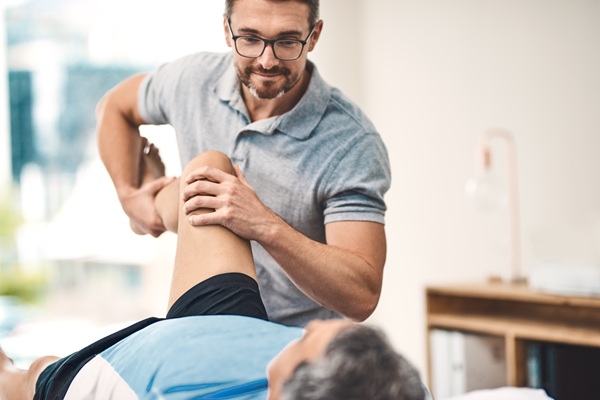 Considering Physical Therapy For Hip Pain Treatment